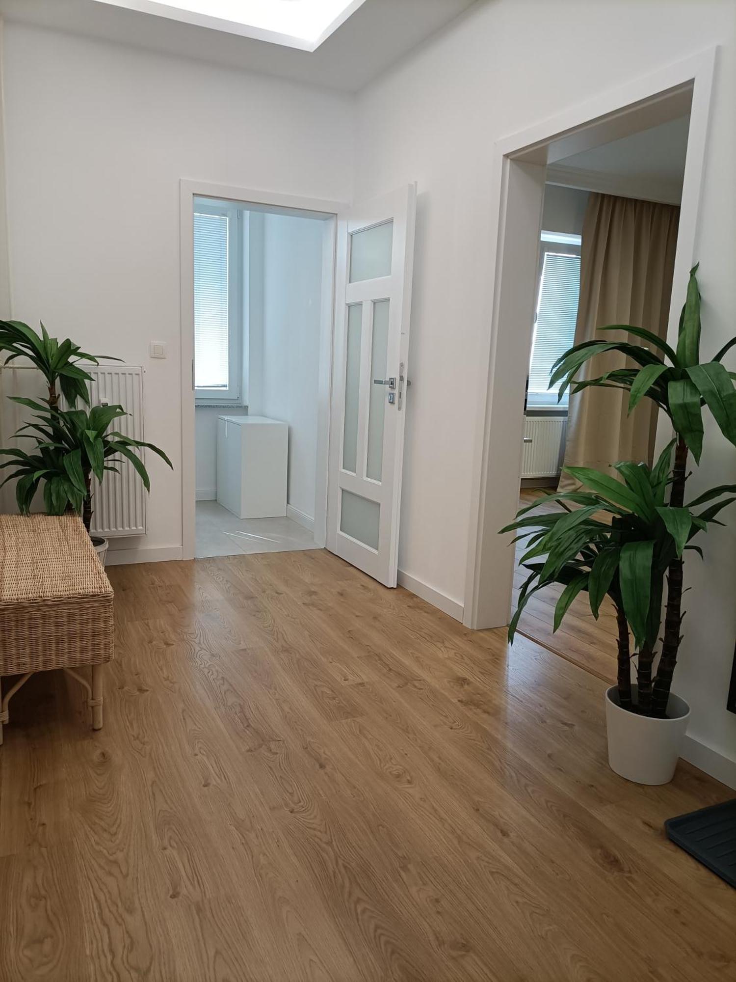 Old Town Apartment - 2 Bedrooms Bratislava Extérieur photo